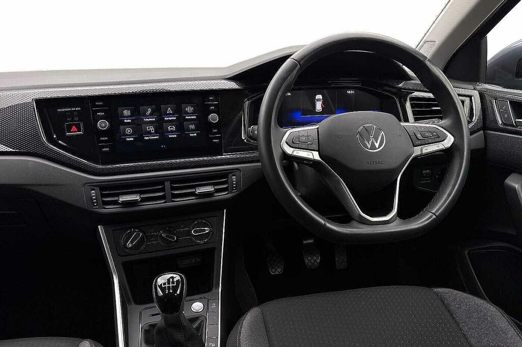Volkswagen Taigo 1.0 Tsi Match Grey #2