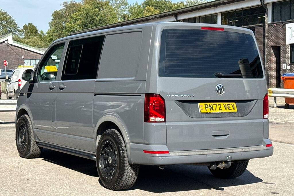 Volkswagen Transporter 2.0 Tdi 150 Startline Kombi Van Dsg Grey #2