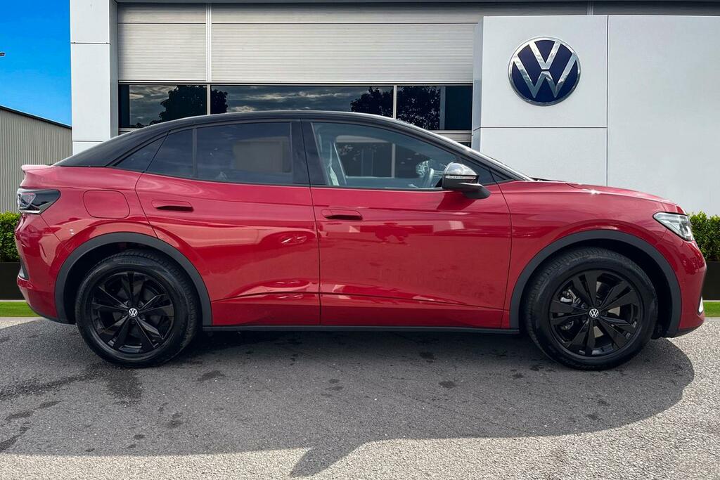 Volkswagen ID.5 210Kw Black Edition Pro 77Kwh Heat Pump, Infotain Red #3
