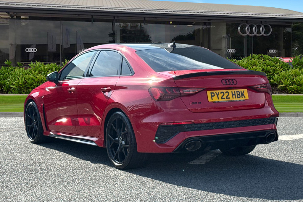 Audi RS3 Rs 3 Saloon Carbon Black 400 Ps S Tronic Red #2