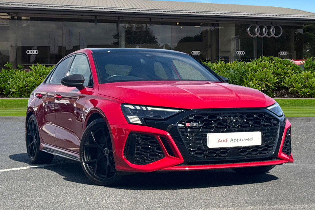 Audi RS3 Rs 3 Saloon Carbon Black 400 Ps S Tronic Red