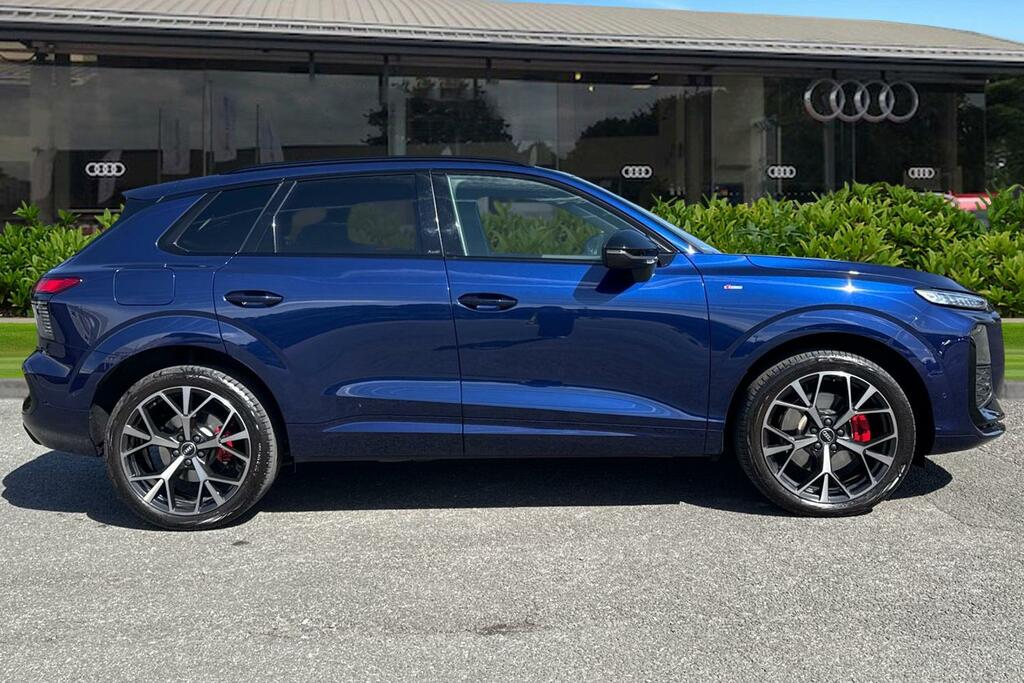 Audi Q3 1.5 Tfsi S Line Sportback S Tronic Euro Blue #3