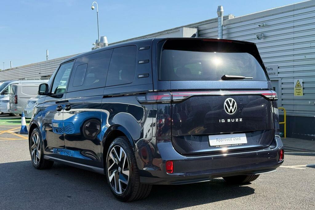 Volkswagen ID.Buzz 210Kw Style Pro 86Kwh 286Ps Lwb 7 Seat Blue #2