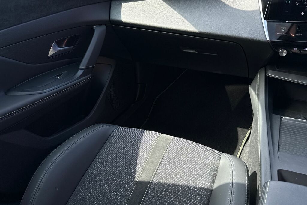 Peugeot 408 1.2 Hybrid 136 Gt E-dsc6 Blue #19
