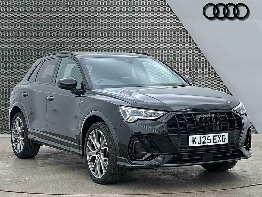 Audi Q3 Black Edition 35 Tfsi 150 Ps S Tronic Black