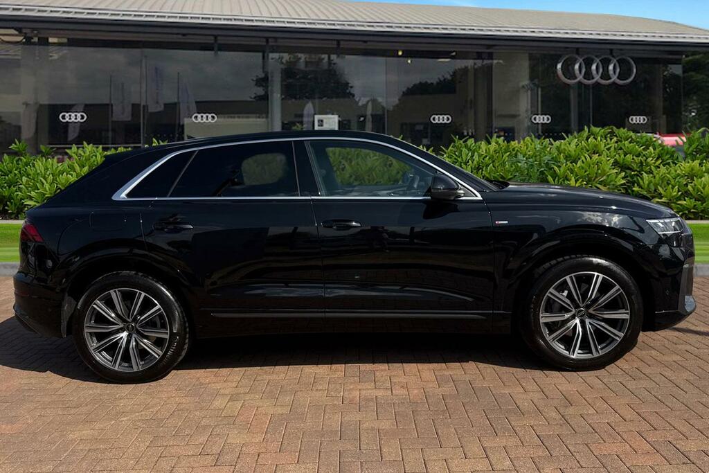 Audi Q8 Suv S Line Tfsi Quattro 340 Ps Tiptronic Black #3