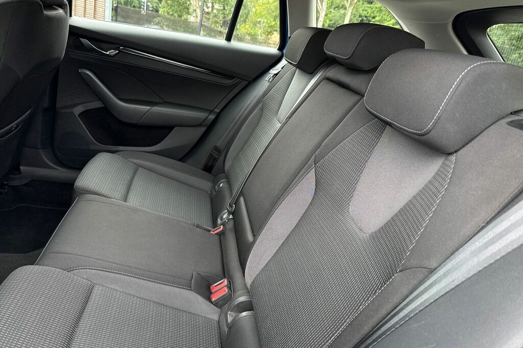 Skoda Octavia 2021 2.0 Tdi Se L Estate Euro 6 Silver #18