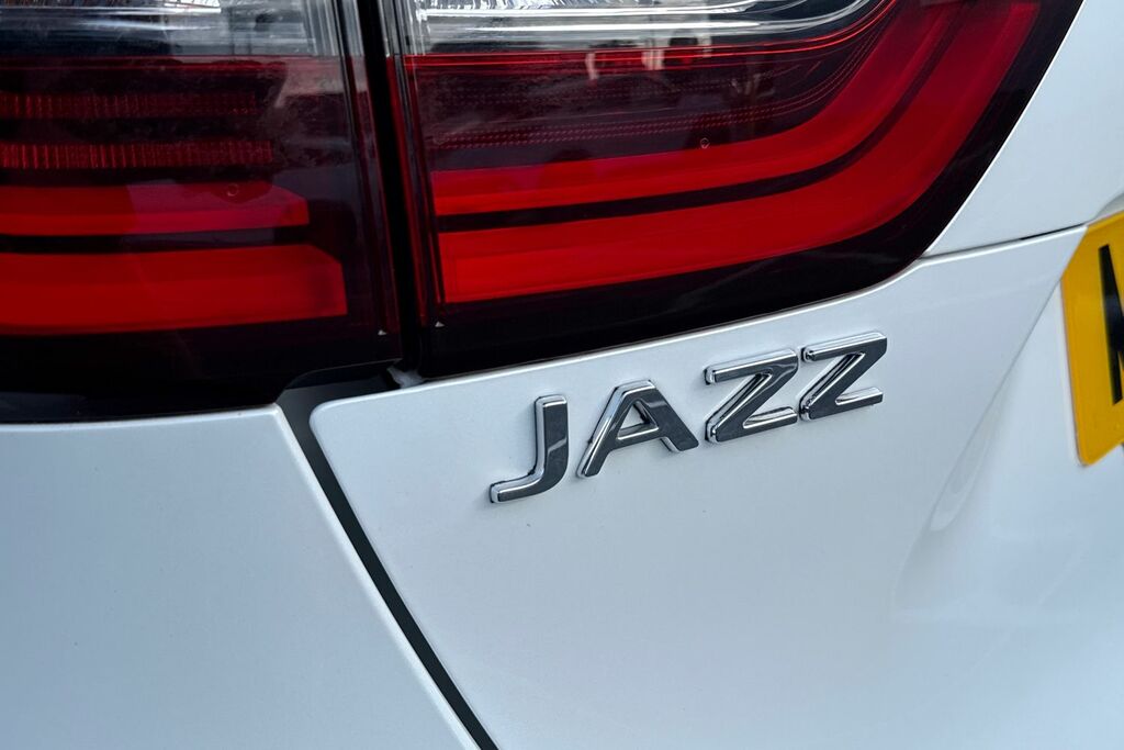 Honda Jazz 1.5 I-mmd Hybrid Crosstar Ex Ecvt Red #26