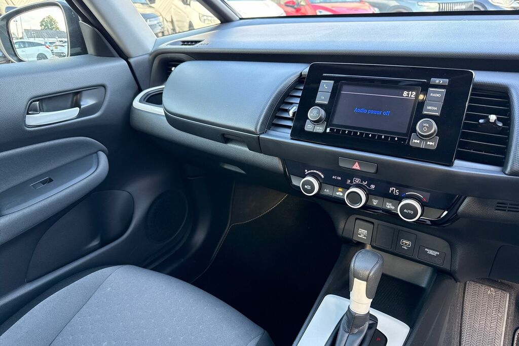 Honda Jazz 1.5 I-mmd Hybrid Crosstar Ex Ecvt Red #29