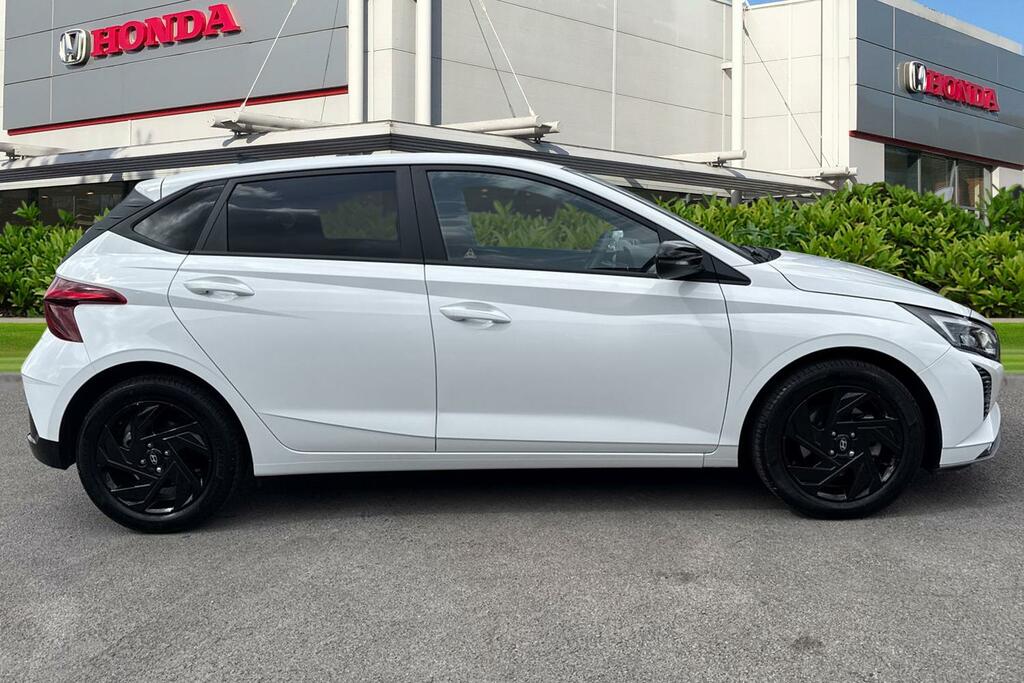 Hyundai I20 1.0T Gdi 90 Black Line Dct White #3