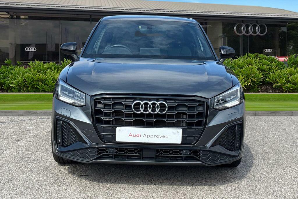 Audi Q2 Black Edition 35 Tfsi 150 Ps S Tronic Grey #5