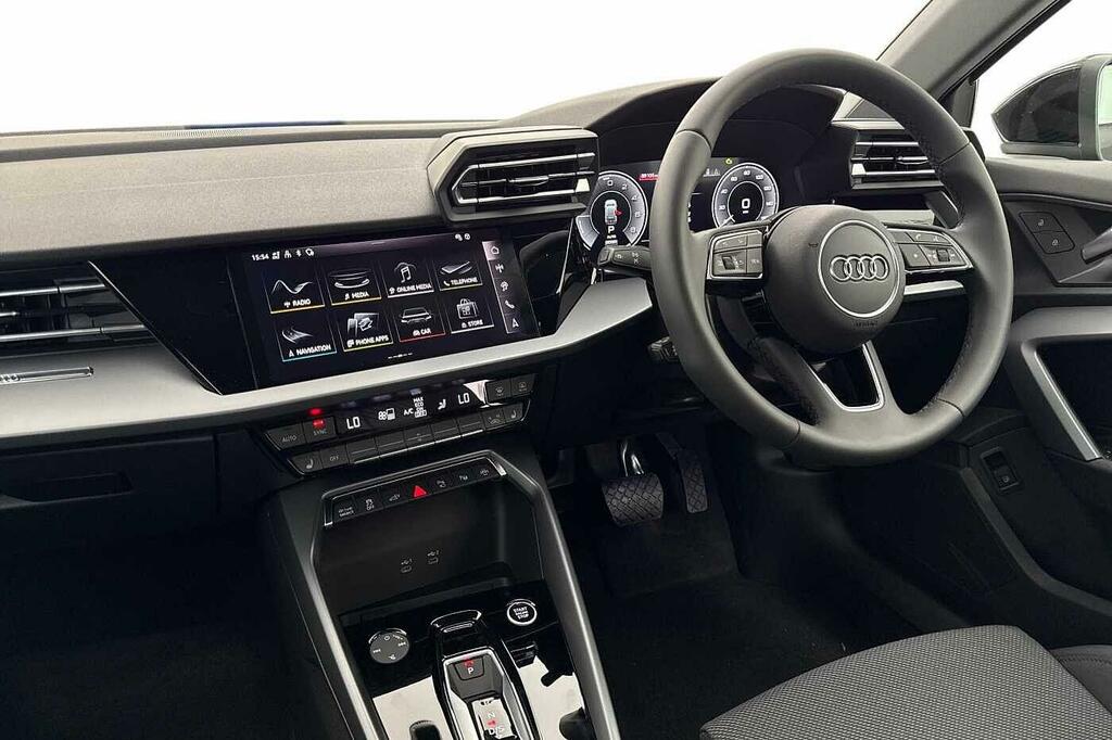 Audi A3 Sport Tfsi E 204 Ps S Tronic Black #2