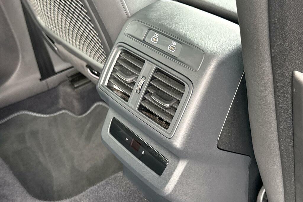 Audi Q5 2.0 Tdi Edition 1 S Tronic Quattro Euro 6 5-Door Red #33
