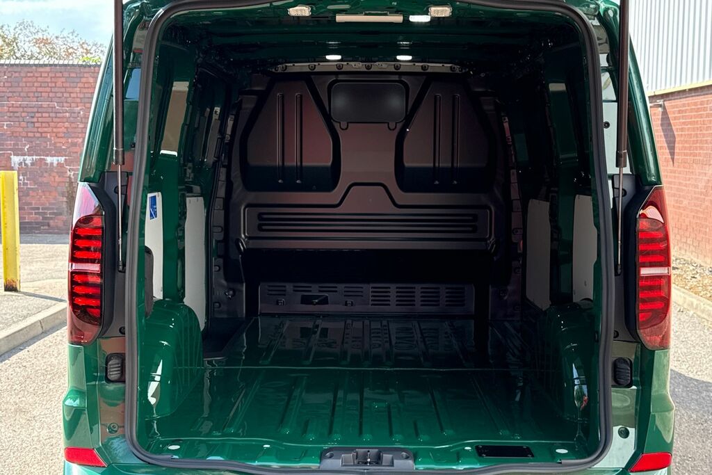 Volkswagen E-Transporter 286Ps 65Kwh Sportline 75 Edition Panel Va Green #6