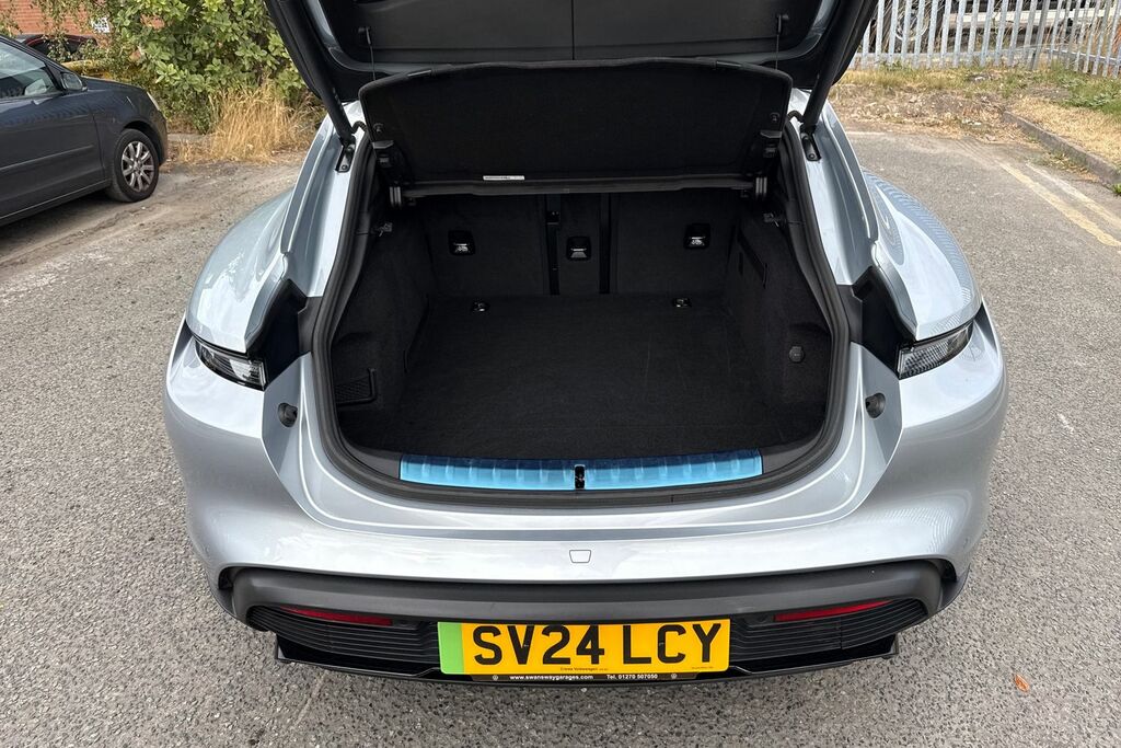 Porsche Taycan Performance Plus 93.4Kwh Gts Sport Turismo 4W Silver #6