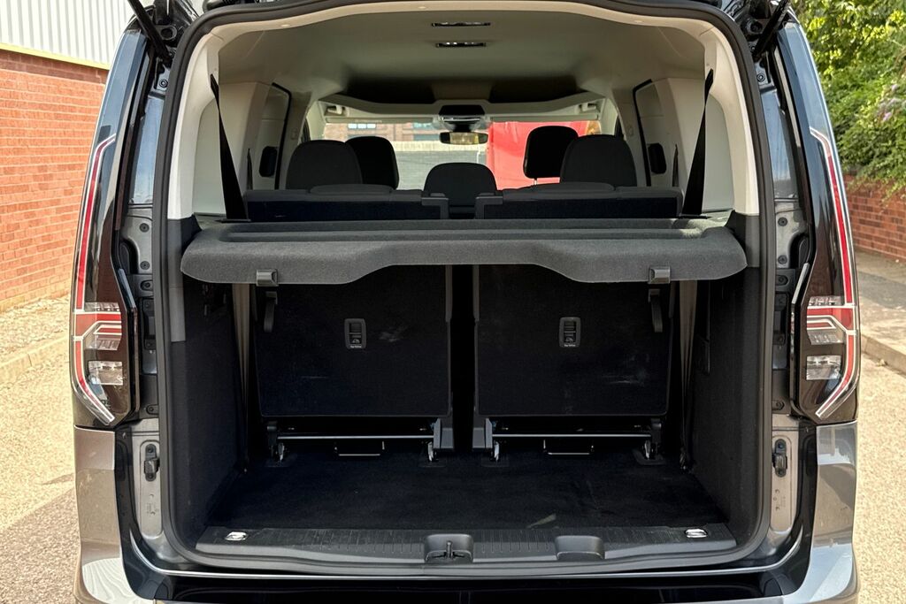 Volkswagen Caddy Maxi Life 2.0 Tdi 122Ps Life 7 Seats-5dr Dsg Grey #6