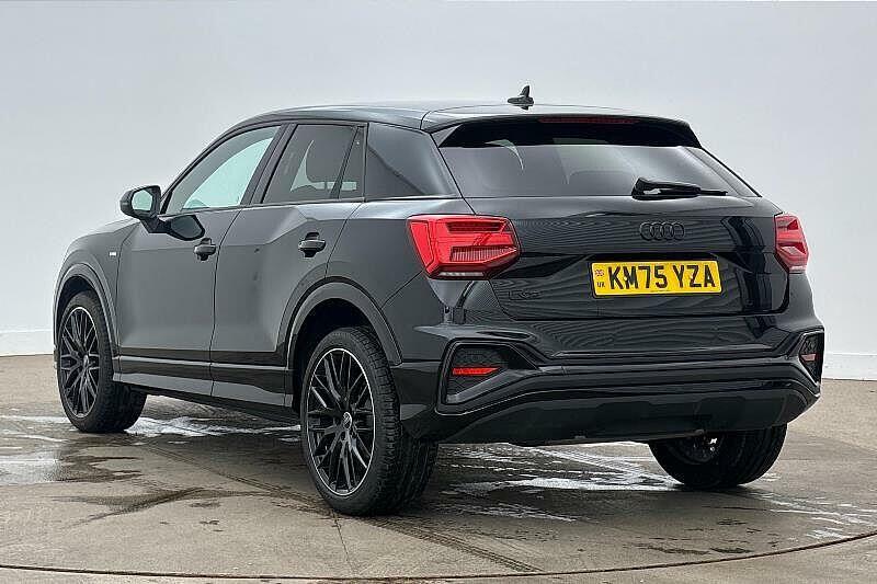 Audi Q2 35 Tfsi Black Edition S Tronic Black #2