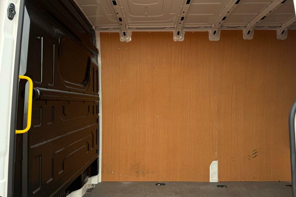 Volkswagen Crafter 2.0 Tdi 140Ps Commerce Business High Roof-2025-del White #46