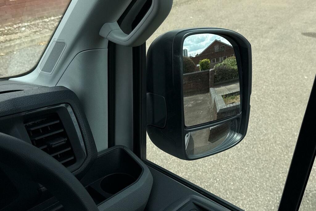 Volkswagen Crafter 2.0 Tdi 140Ps Commerce Business High Roof-2025-del White #16