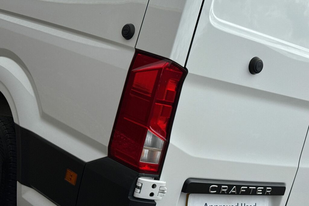 Volkswagen Crafter 2.0 Tdi Cr35 Commerce Fwd Mwb High Roof Euro 6 S White #34