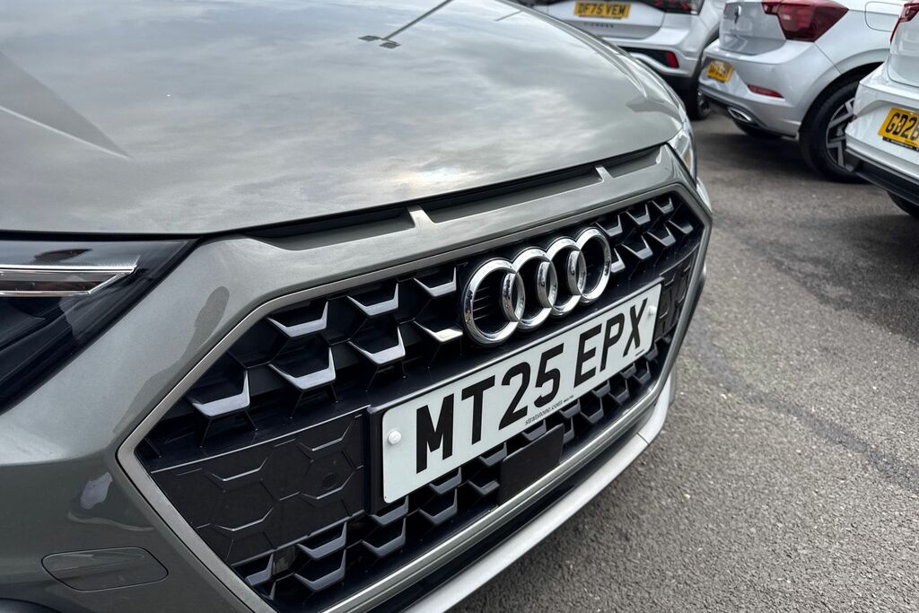 Audi A1 1.0 Tfsi 25 Sport Sportback S Tronic Euro 6 5-Door Blue #24