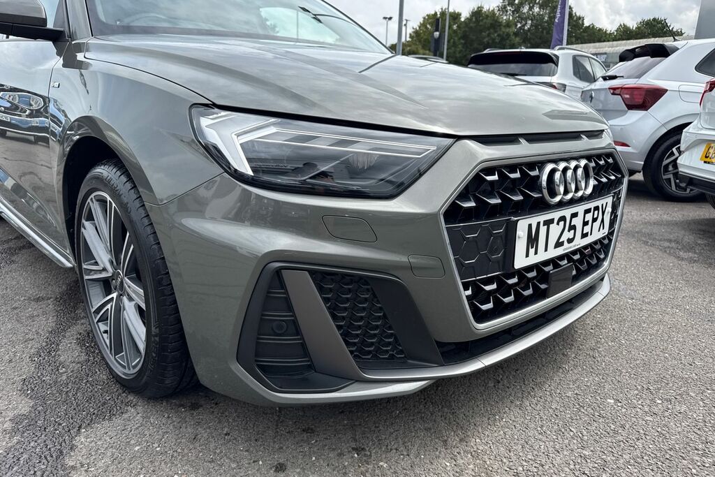 Audi A1 1.0 Tfsi 25 Sport Sportback S Tronic Euro 6 5-Door Blue #8