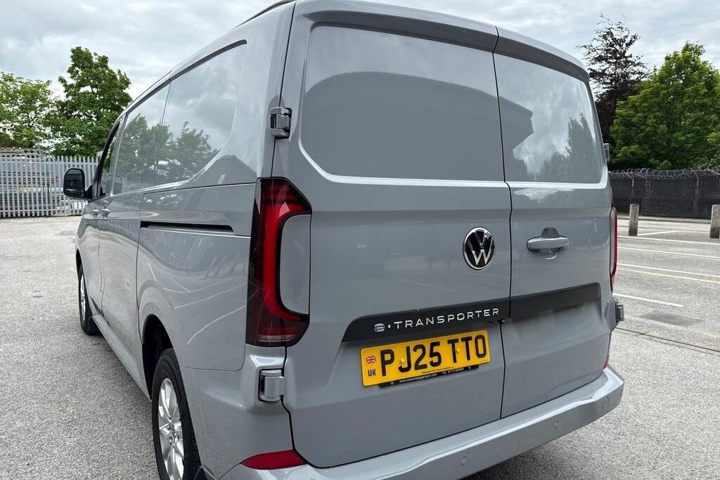Volkswagen E-Transporter Volkswagen Transporter T32 Swb 160Kw 65Kw Grey #7