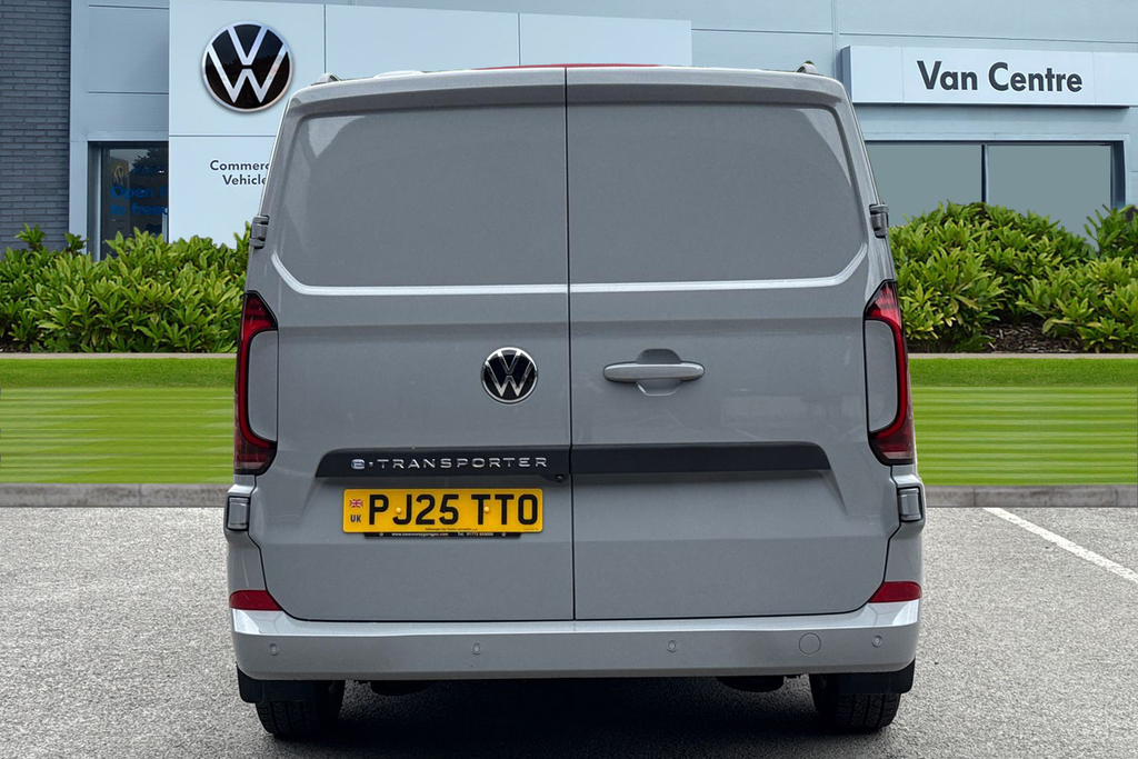 Volkswagen E-Transporter Volkswagen Transporter T32 Swb 160Kw 65Kw Grey #4