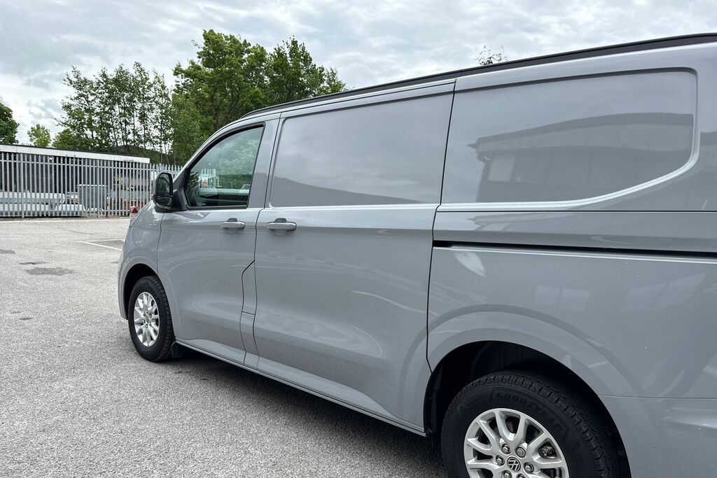 Volkswagen E-Transporter Volkswagen Transporter T32 Swb 160Kw 65Kw Grey #34
