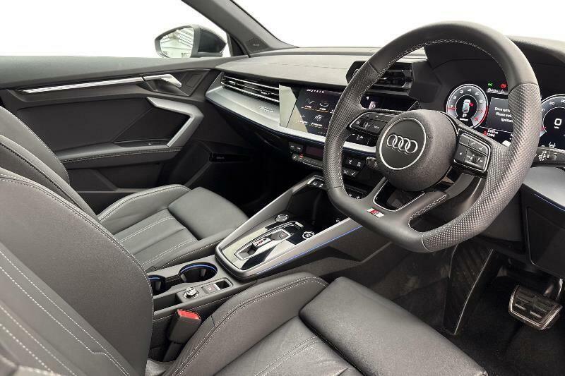 Audi A3 1.5 Tfsi 116 S Line S Tronic DK75WRW Black #6