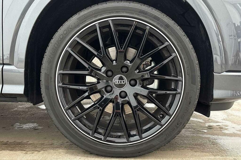 Audi Q2 Black Edition 35 Tfsi 150 Ps S Tronic DK26WPJ Grey #5