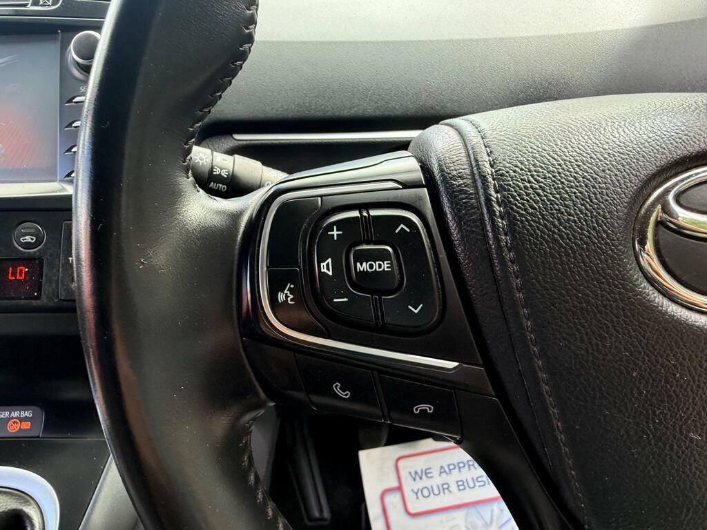 Toyota Verso Verso Icon Tss Valvematic Red #30