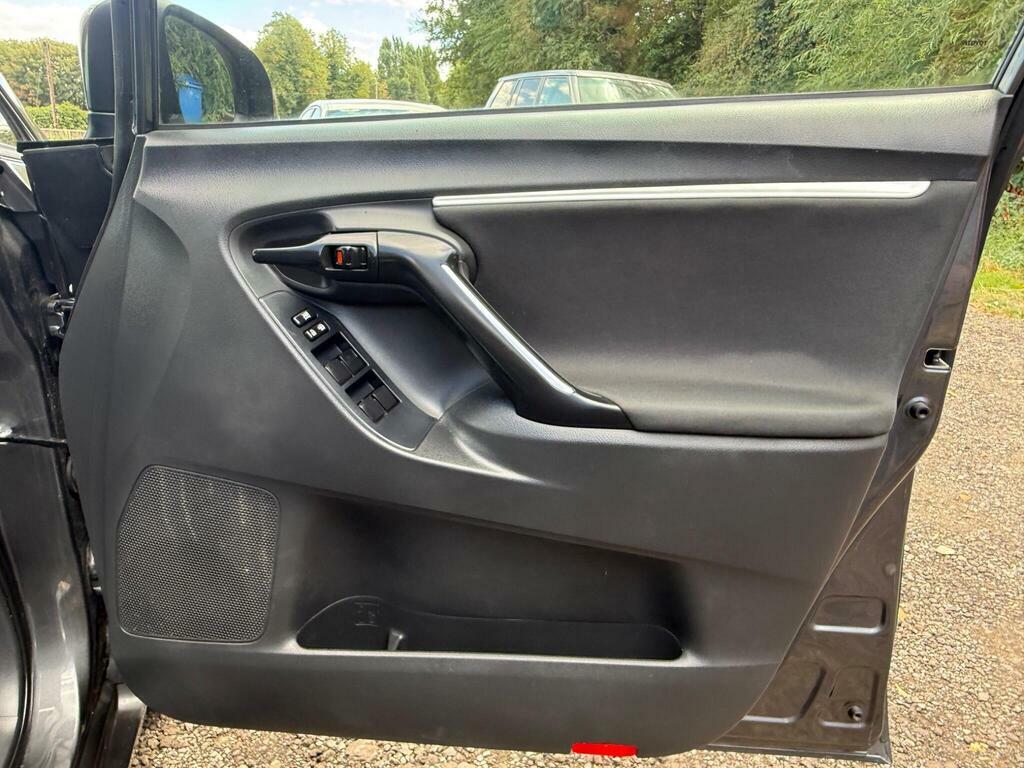 Toyota Verso Verso Icon Tss Valvematic Red #34
