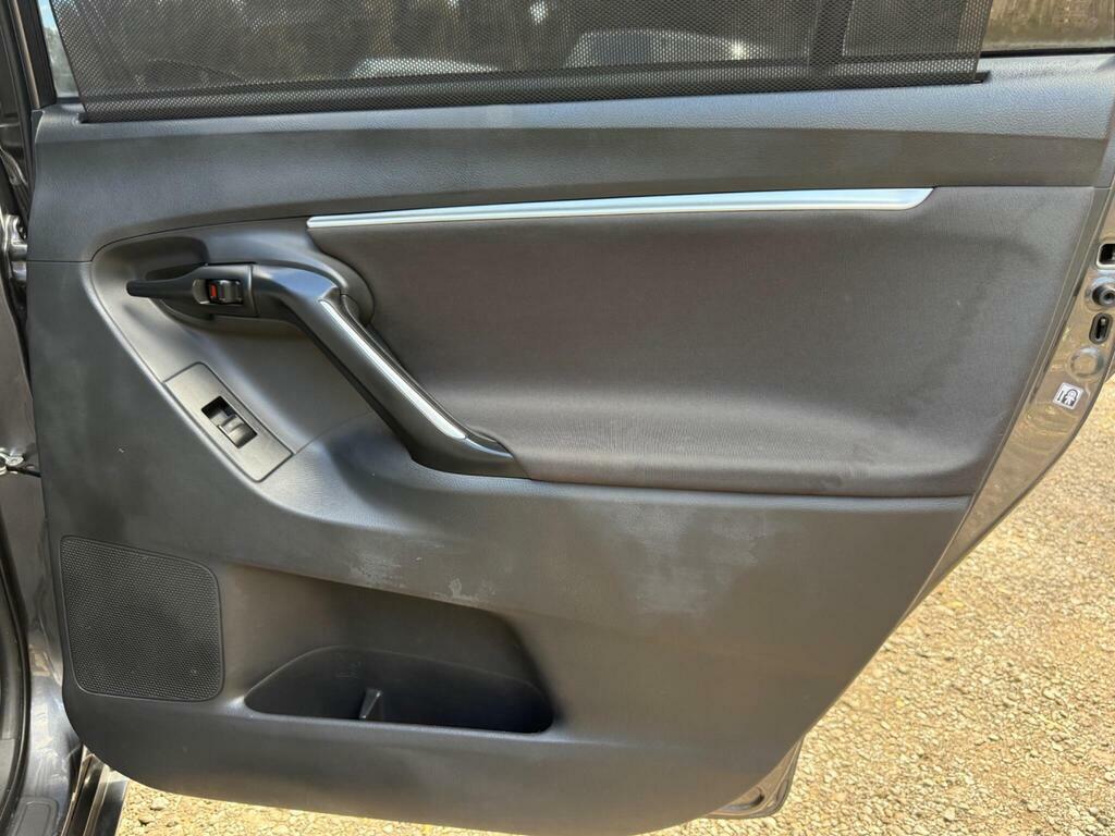 Toyota Verso Verso Icon Tss Valvematic Red #37