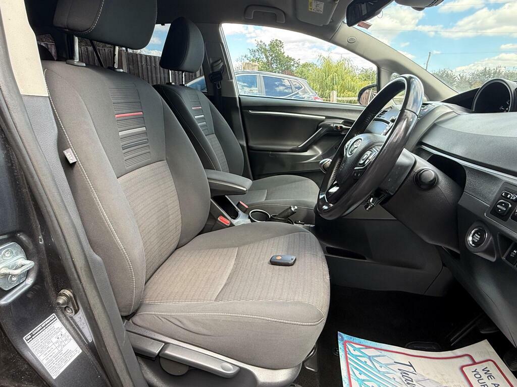Toyota Verso Verso Icon Tss Valvematic Red #18