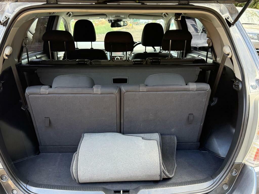 Toyota Verso Verso Icon Tss Valvematic Red #49