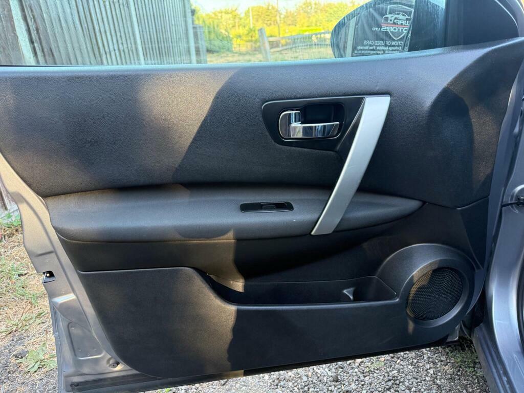 Nissan Qashqai 1.6 117 N-tec Black #25