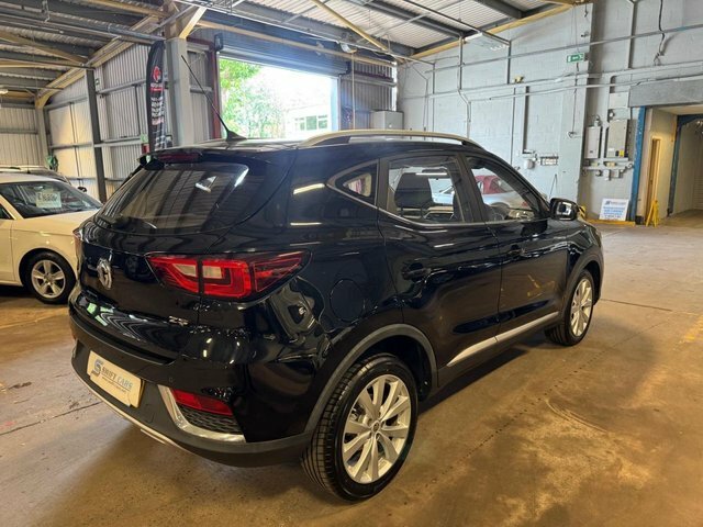 MG ZS Excite Black #5