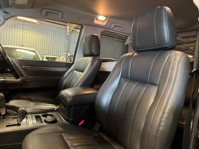 Mitsubishi Shogun 3.2 Di-dc Sg2 Lcv 4Wd L1 207 G Black #13