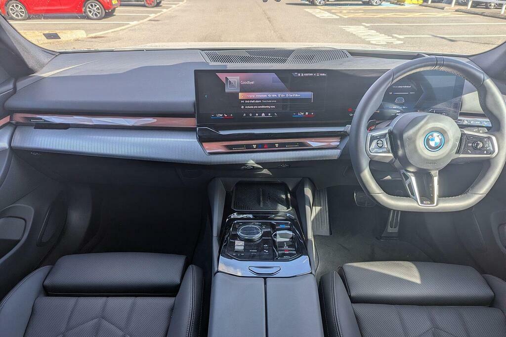BMW i5 I5 Edrive40 M Sport Pro Touring #4
