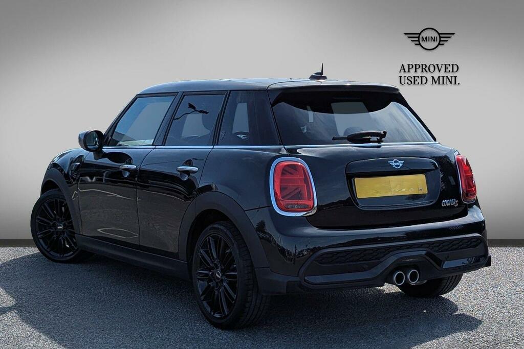 Mini Hatch 5-Door Hatch Cooper S Exclusive AF72UKJ Black #2