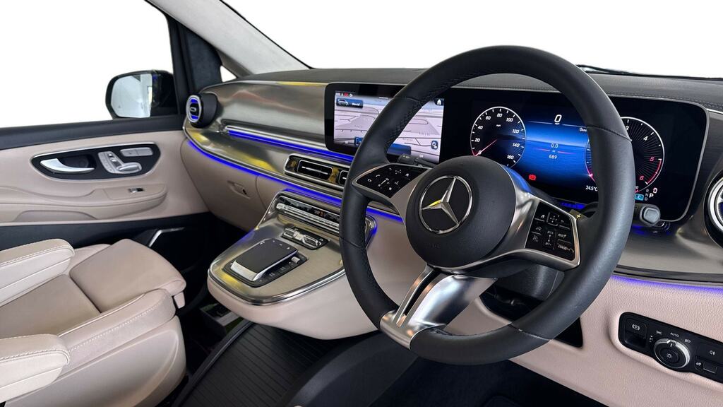 Mercedes-Benz V Class V300 D Exclusive 9G-tronic Long Black #3