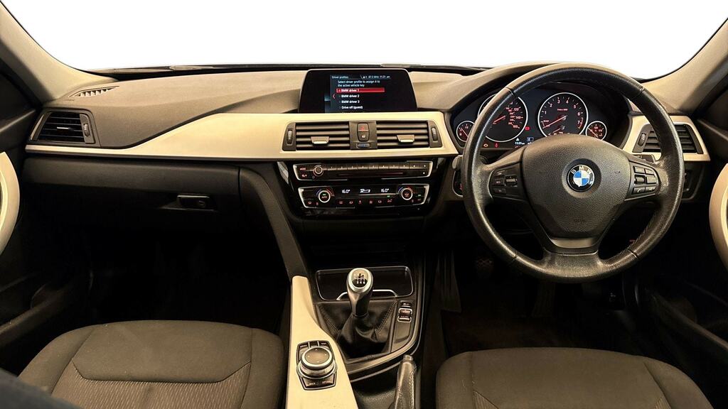BMW 3 Series 320I Se Blue #4