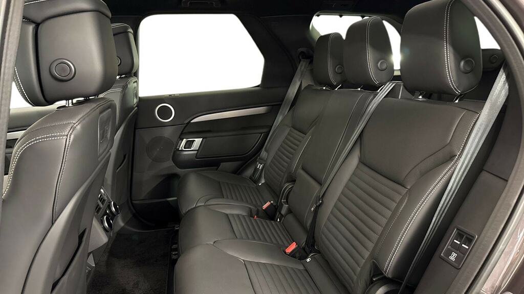 Land Rover Discovery 3.0 D350 Dynamic Hse Grey #4