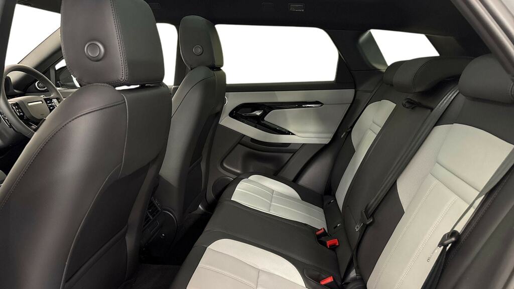 Land Rover Range Rover Evoque 2.0 D200 Dynamic Se Silver #4