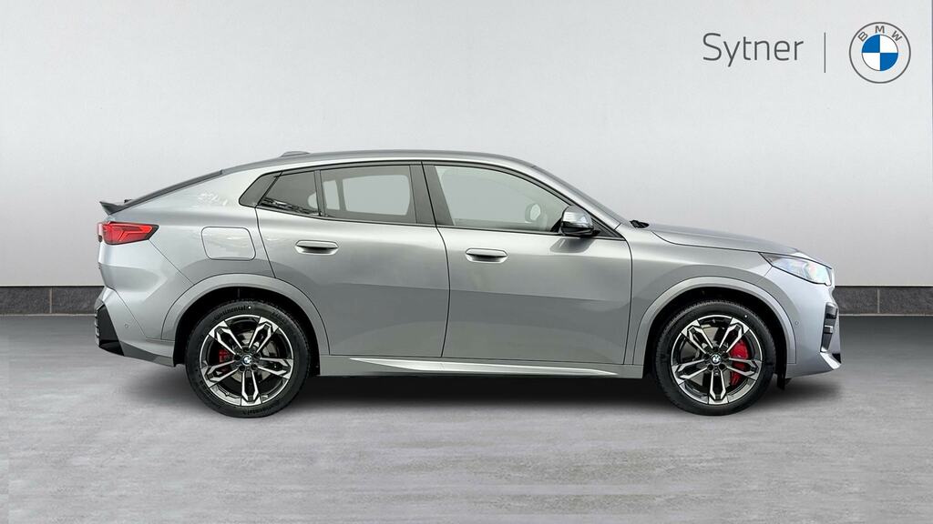 BMW iX2 150Kw Edrive20 Shadow Edition 65Kwh Grey #3