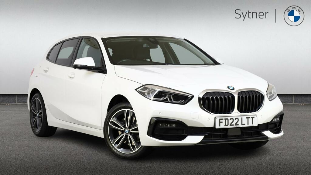BMW 1 Series 118I 136 Sport Step Live Cockpit Pro FD22LTT White