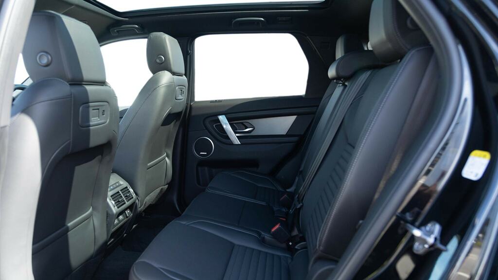 Land Rover Discovery Sport 2.0 D200 Landmark 7 Seat YB26FHV Black #4
