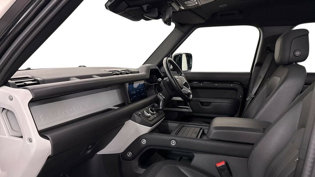 Land Rover Defender 110 3.0 D300 X-dynamic Hse 110 7 Seat KS21EYV Black #3