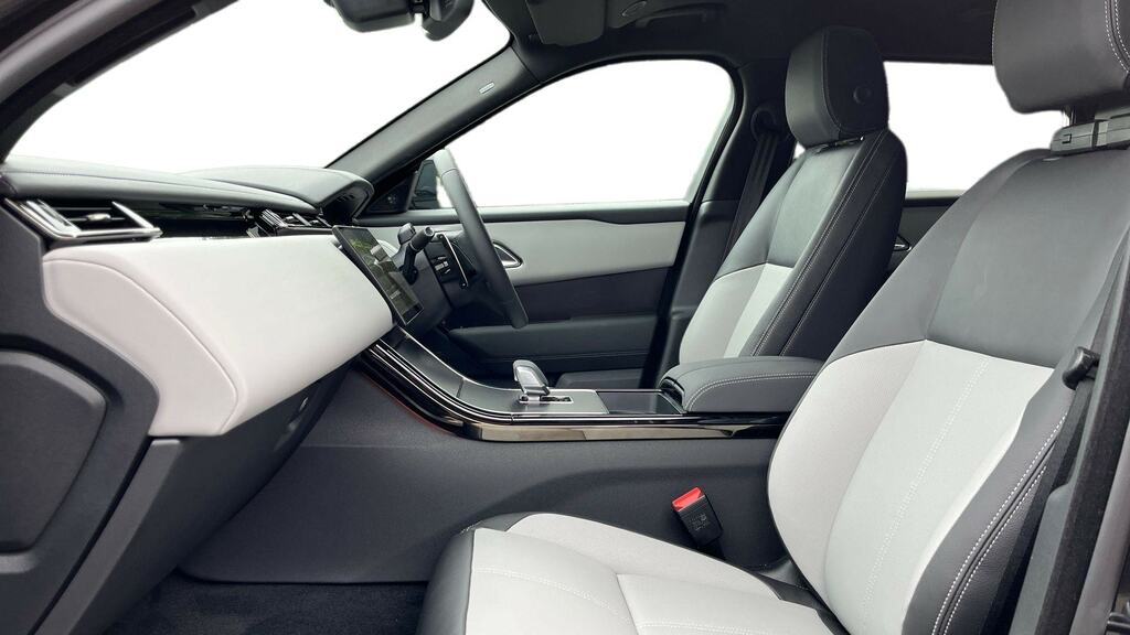 Land Rover Range Rover Velar 2.0 D200 Mhev Belgravia Edition Black #3